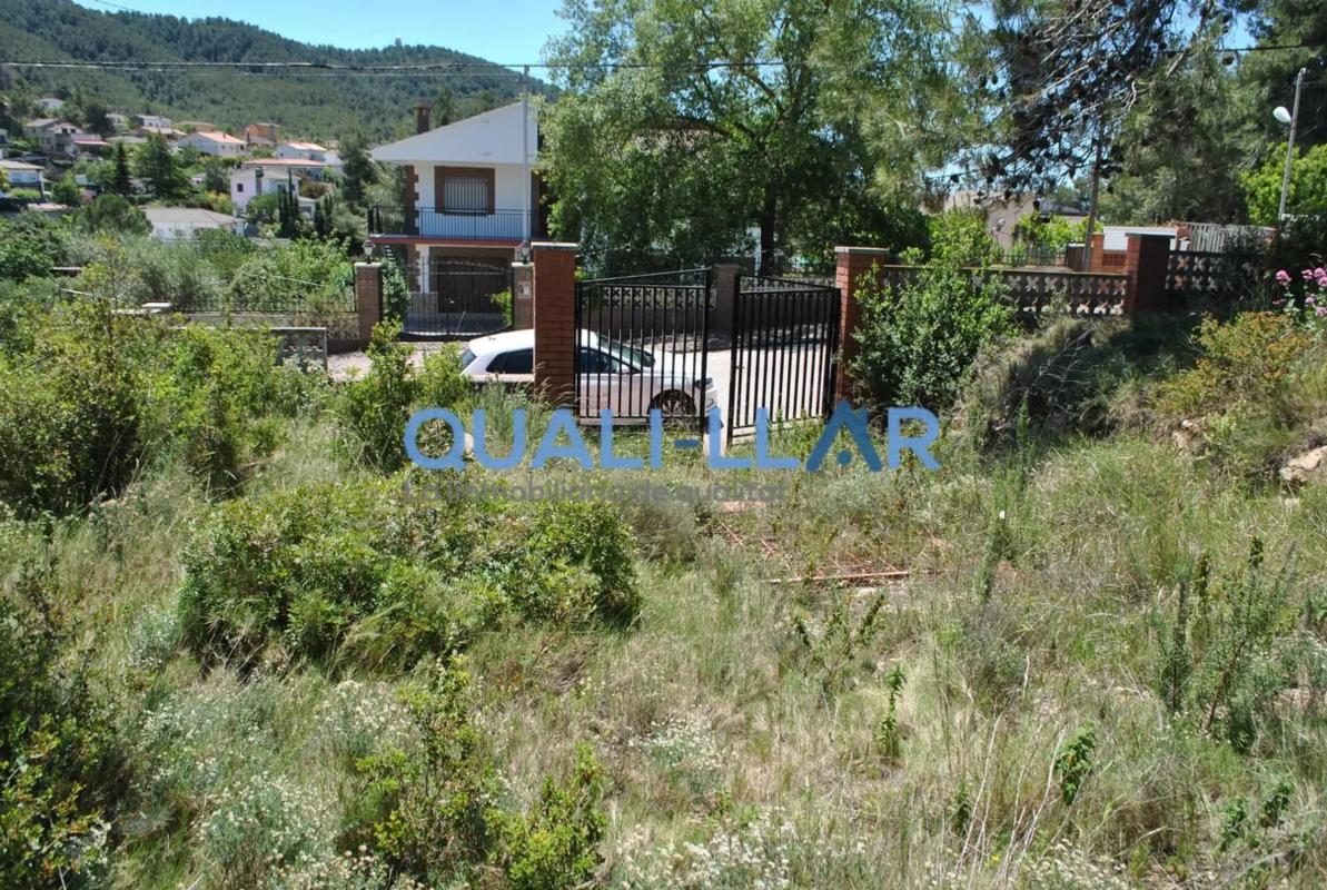 Terreno en venta en Vallirana, Barcelona photo 3