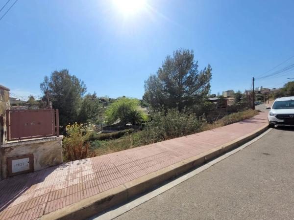 Terreno en Sant esteve Sesrovires photo 1