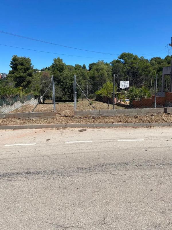 Działka na sprzedaż w Corbera de Llobregat, Barcelona photo 1