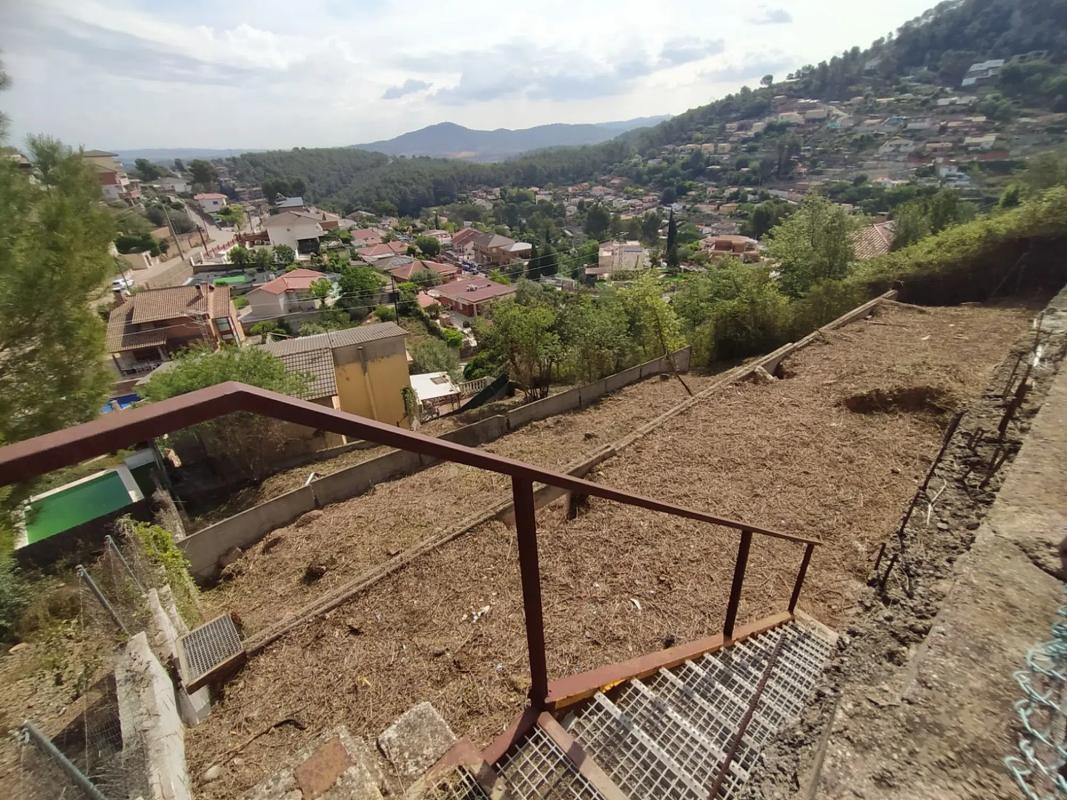 Terreno en venta en Sant Andreu de la Barca, Barcelona photo 5