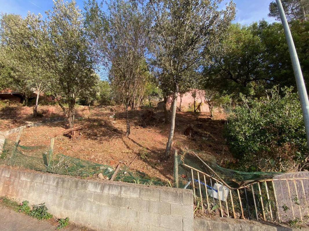 Działka na sprzedaż w Corbera de Llobregat, Barcelona photo 1