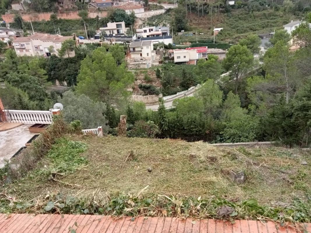 Terreno en venta en Vallirana, Barcelona photo 4