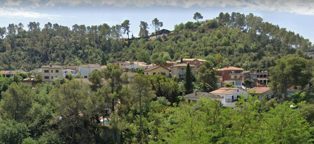 Terreno en venta en Cervelló, Barcelona photo 3