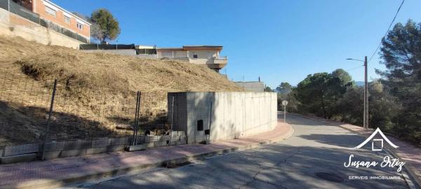 Terreno en Sant esteve Sesrovires photo 3