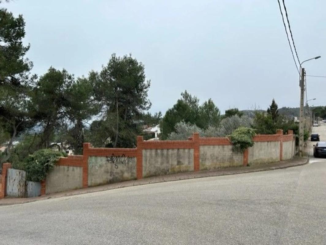 Terreno en venta en Vallirana, Barcelona photo 2