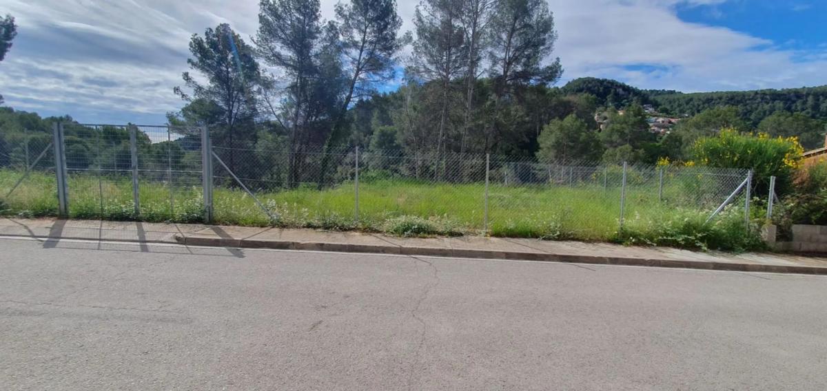 Terreno en venta en Corbera de Llobregat, Barcelona photo 3