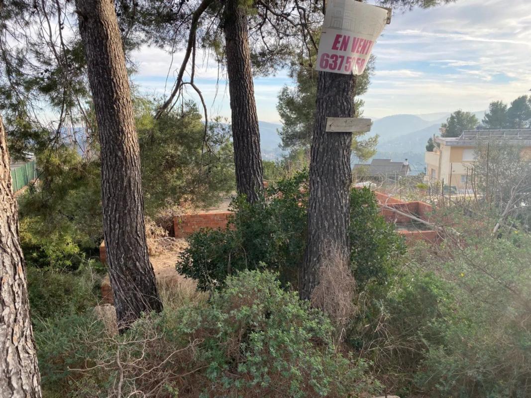 Terreno en venta en Corbera de Llobregat, Barcelona photo 2