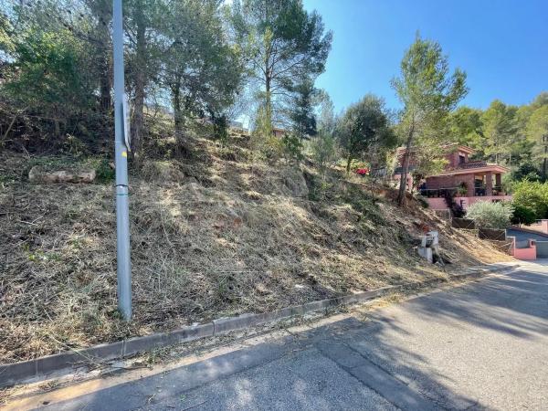 Terreno en calle de la Font del Prat, 27 parcela photo