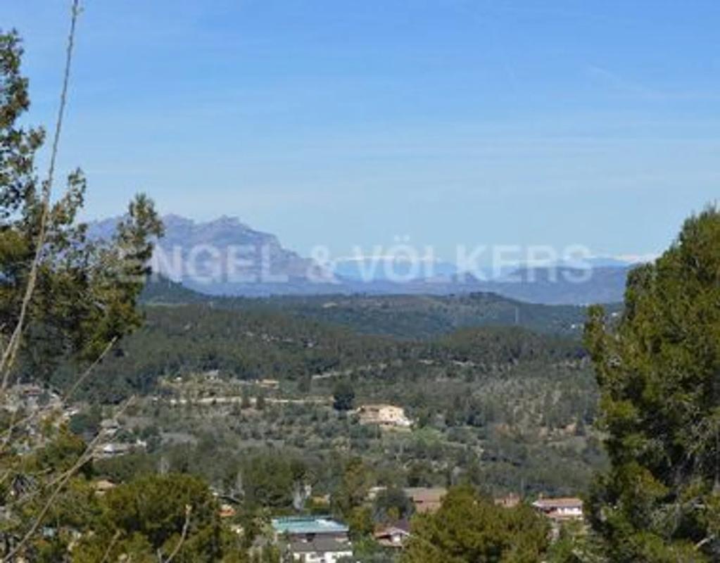 Terreno en venta en Corbera de Llobregat, Barcelona photo 5