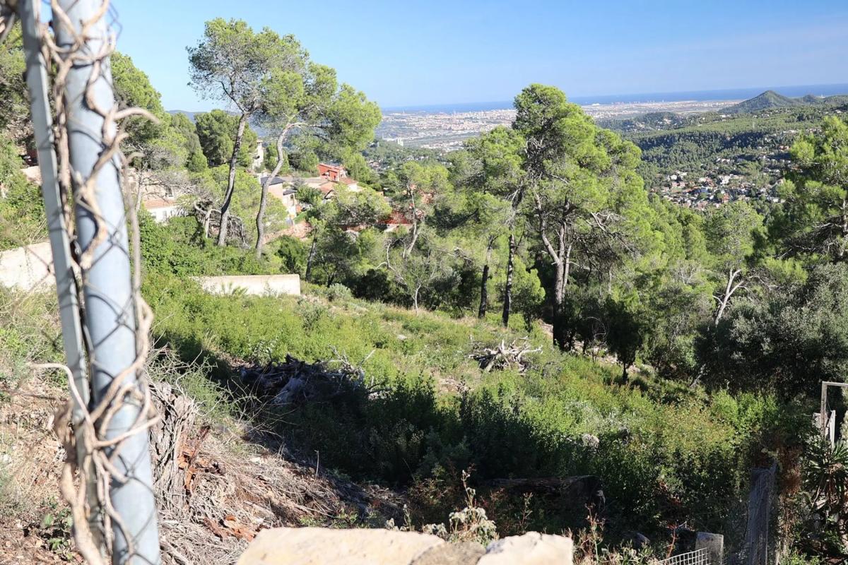 Terreno en venta en Corbera de Llobregat, Barcelona photo 2