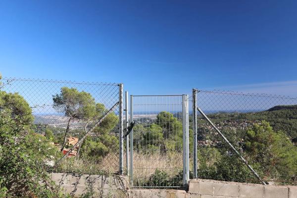 Terreno en calle de l'Alzina, 145 photo 3