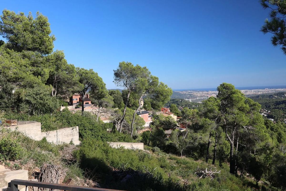 Terreno en venta en Corbera de Llobregat, Barcelona photo 5