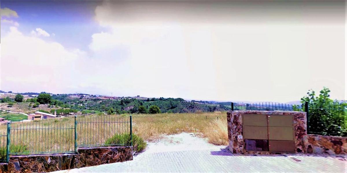 Terreno en venta en Sant esteve Sesrovires, Barcelona photo 3