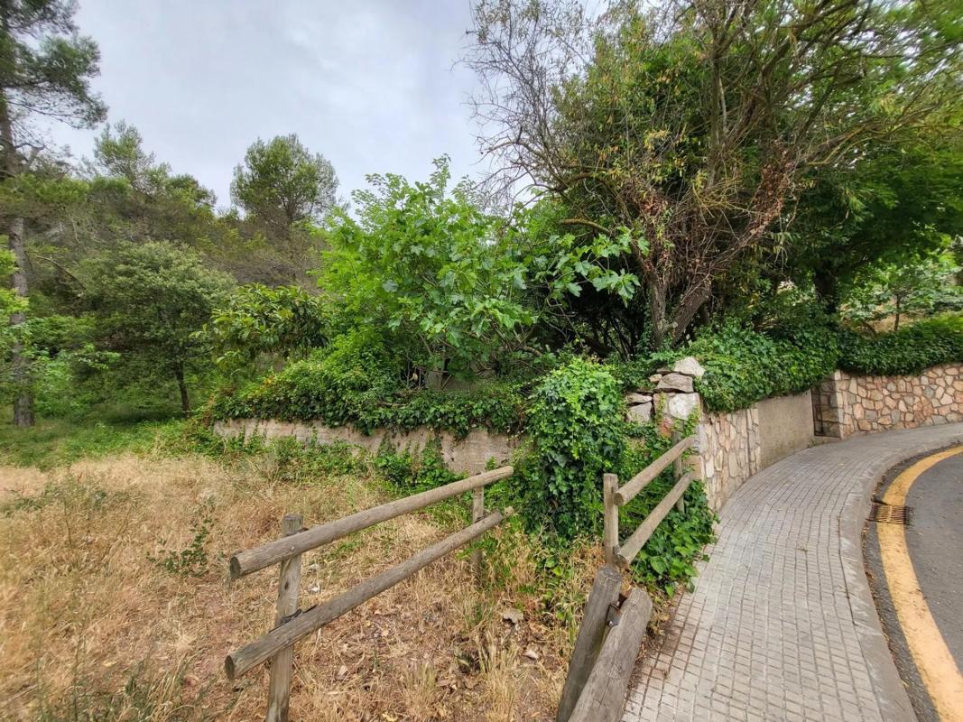 Działka na sprzedaż w Corbera de Llobregat, Barcelona photo 2