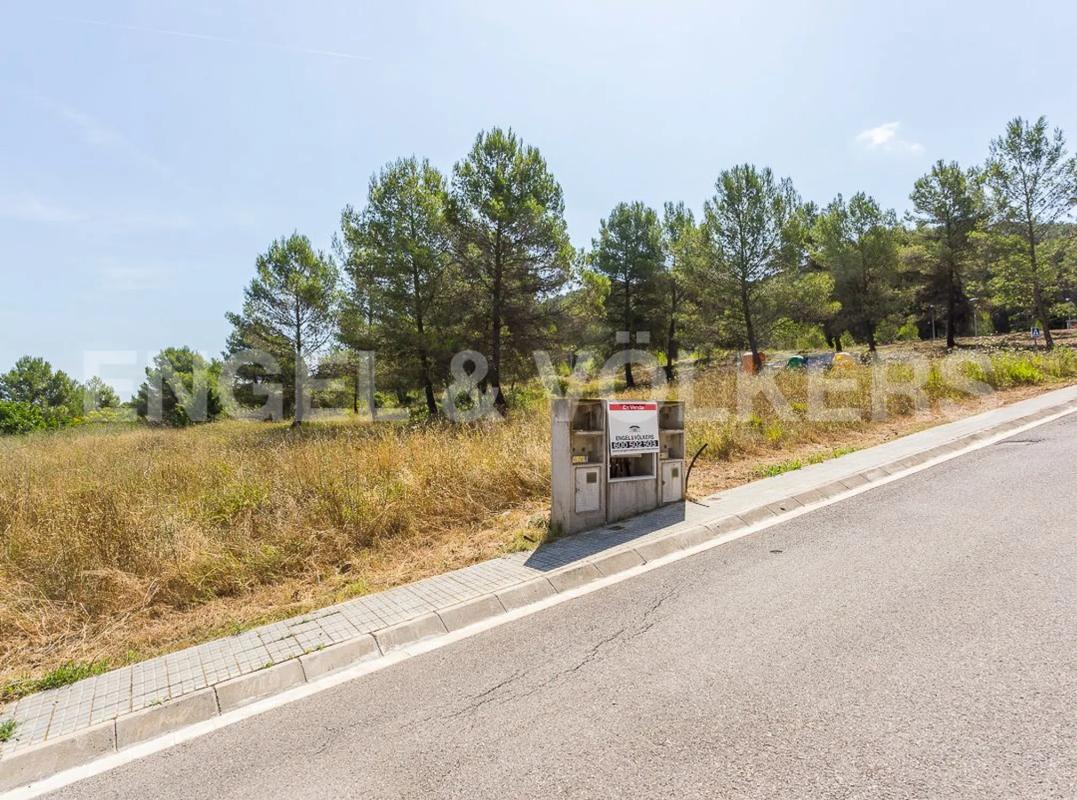 Terreno en venta en Castellví de Rosanes, Barcelona photo 5