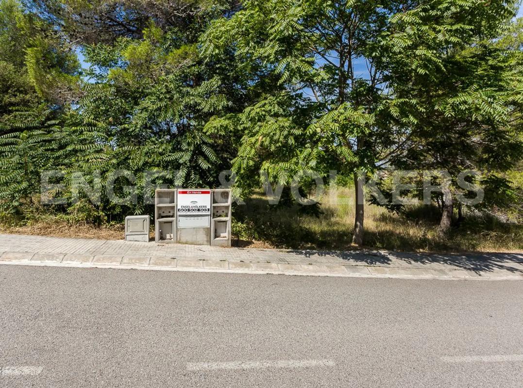 Terreno en venta en Castellví de Rosanes, Barcelona photo 5