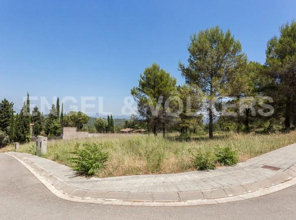 Terreno en Castellví de Rosanes photo 2