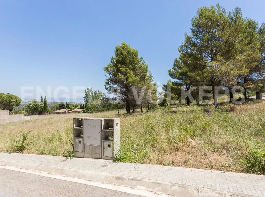 Terreno en venta en Castellví de Rosanes, Barcelona photo 5