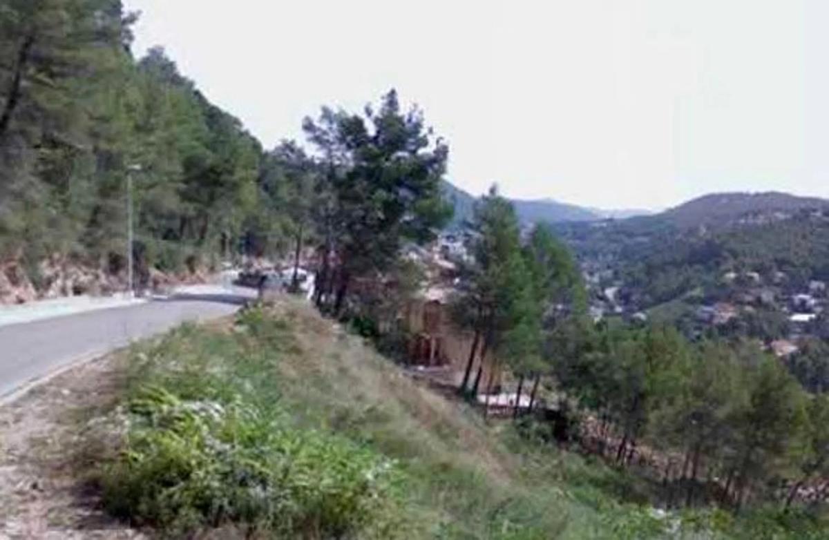 Terreno en venta en Vallirana, Barcelona photo 2