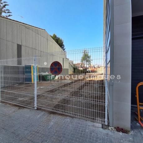Terreno en Ferrocarrils Catalans photo 1