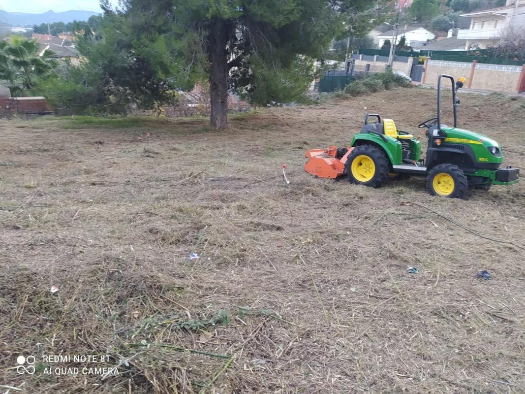Участок земли на продажу в Сант-Эстеве-Сесровирес, Барселона photo 4