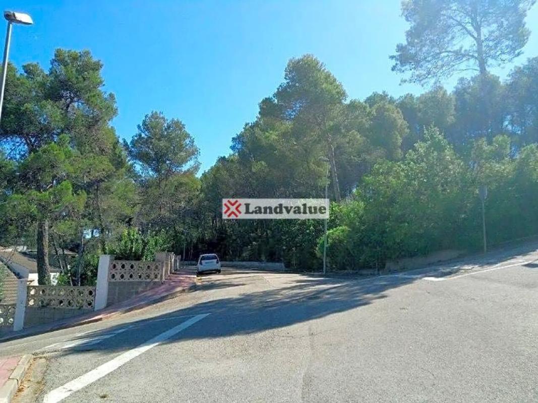 Terreno en venta en Corbera de Llobregat, Barcelona photo 2
