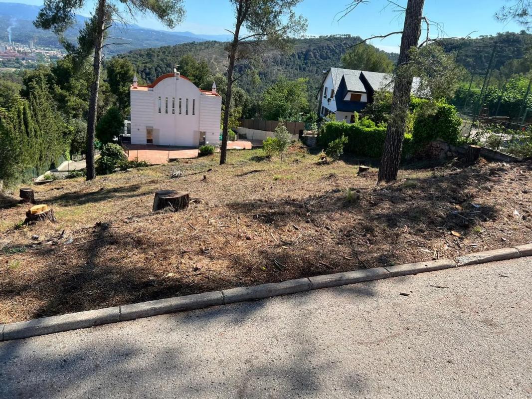 Terreno en venta en Castellví de Rosanes, Barcelona photo 4