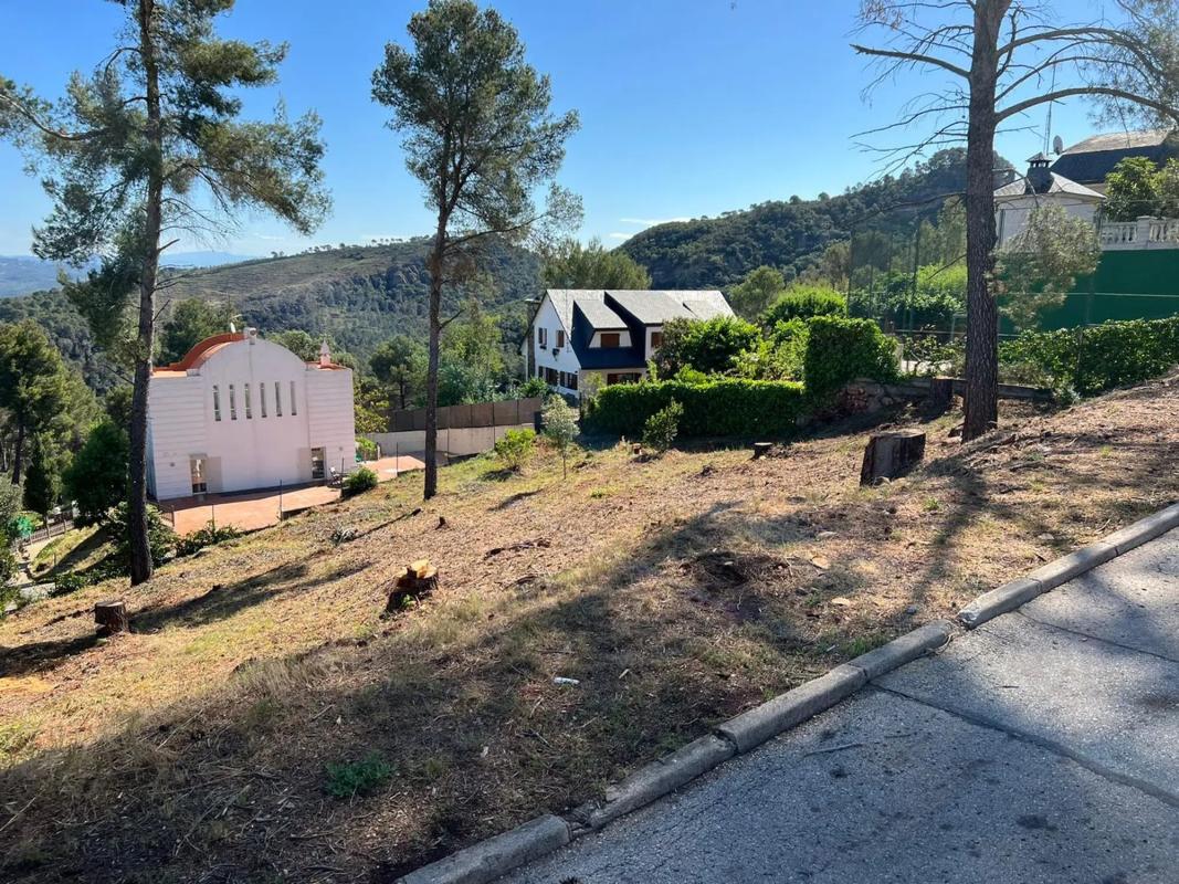 Terreno en venta en Castellví de Rosanes, Barcelona photo 5