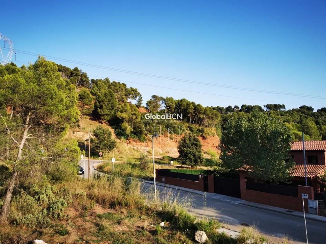 Terreno en venta en Corbera de Llobregat, Barcelona photo 4