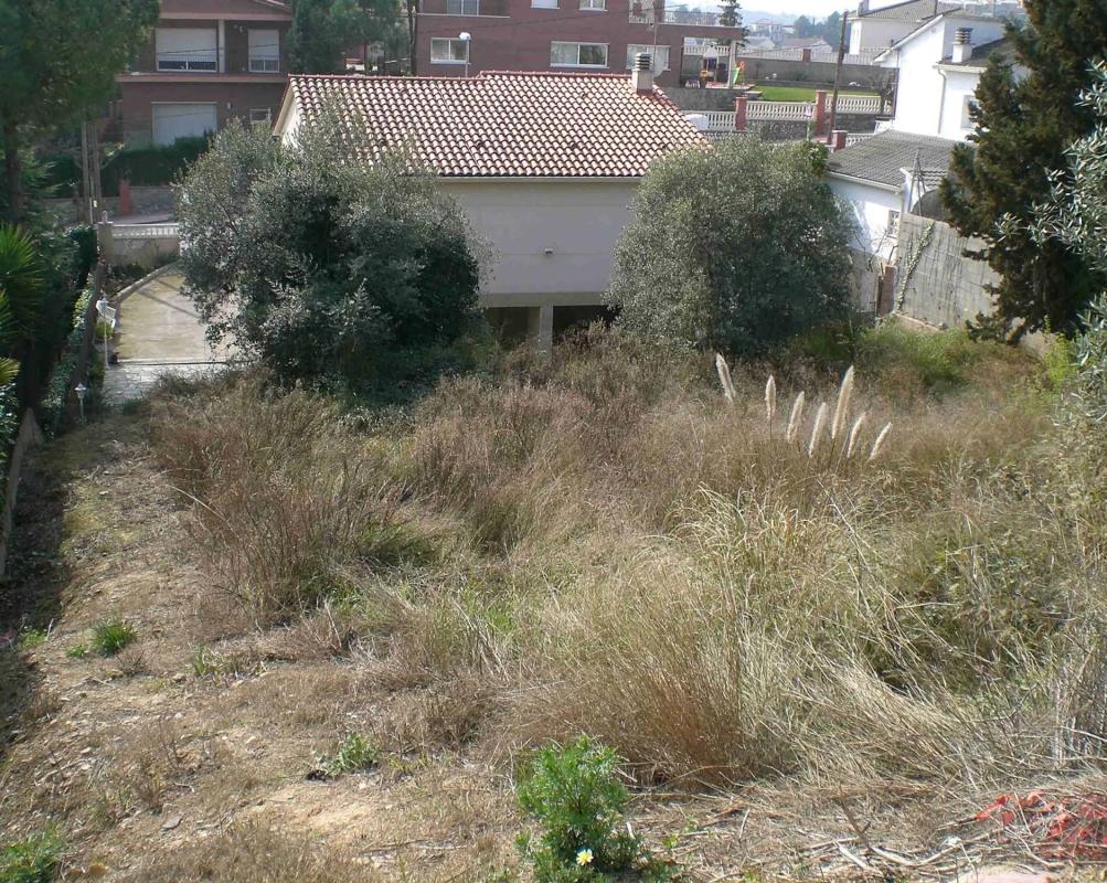 Terreno en venta en Sant esteve Sesrovires, Barcelona photo 2