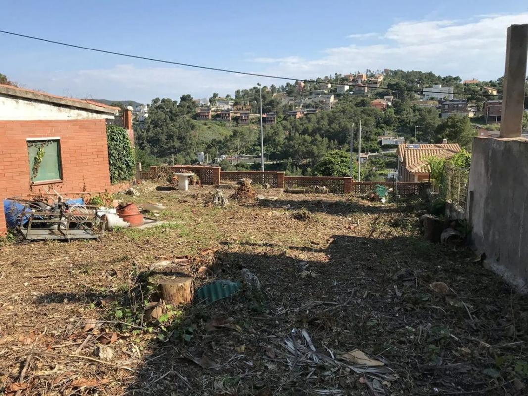 Terreno en venta en Vallirana, Barcelona photo 4