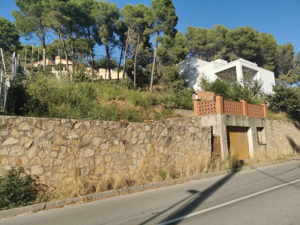 Terreno en avenida de la Mare de Déu de Lourdes, 74 photo 1