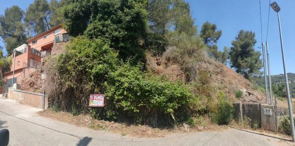 Terreno en calle de la Parellada, 49 thumbnail 2