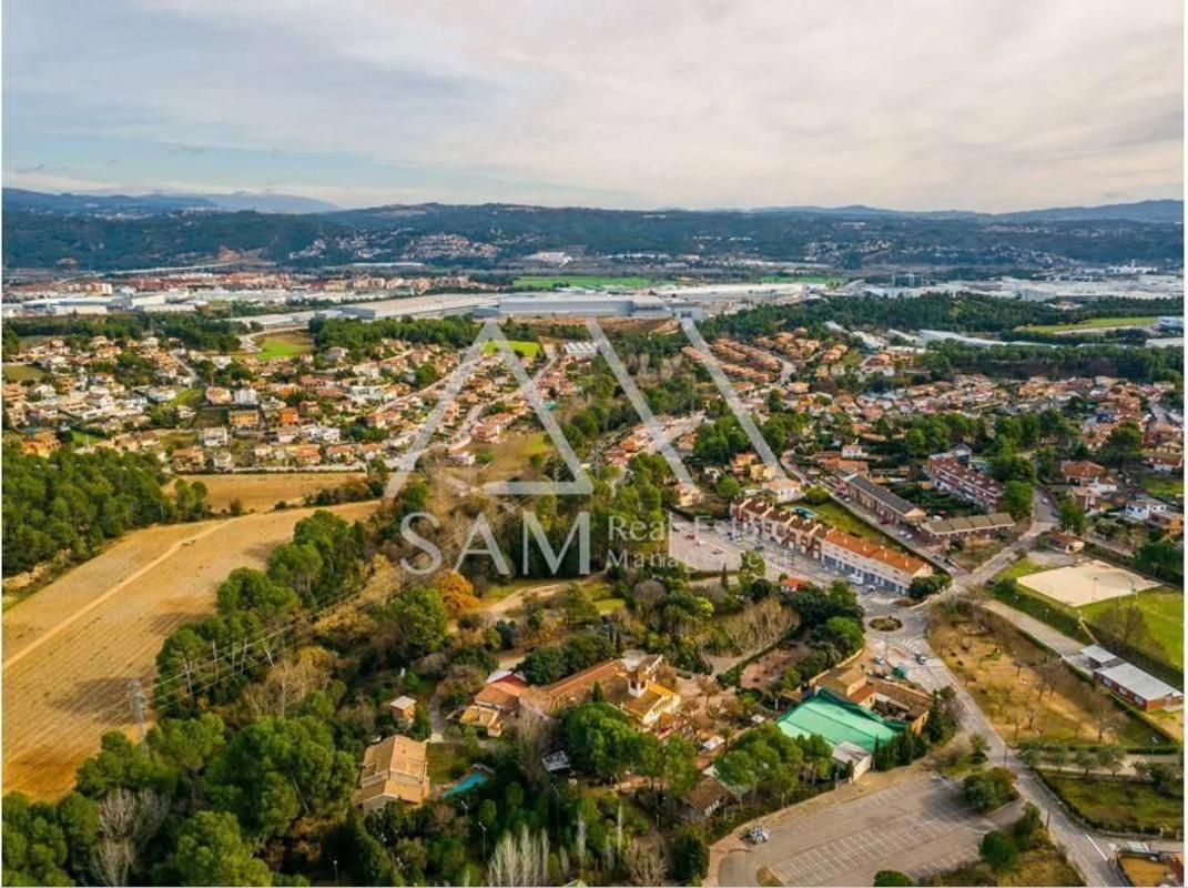 Terreno en venta en Sant esteve Sesrovires, Barcelona photo 4