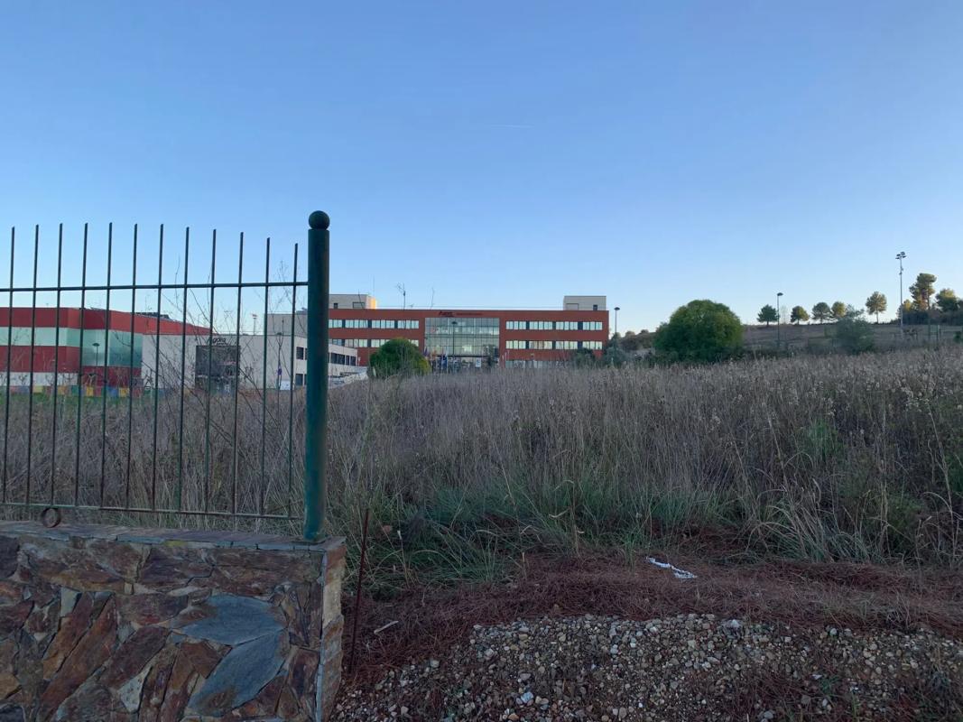 Terreno en venta en Sant esteve Sesrovires, Barcelona photo 4