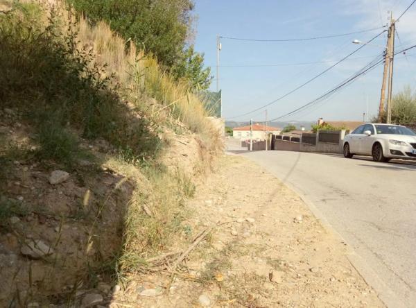 Terreno en Can Rial photo 1