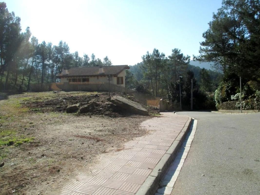 Terreno en venta en Corbera de Llobregat, Barcelona photo 2
