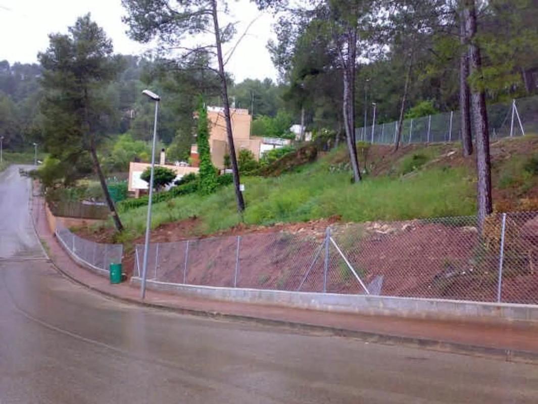 Terreno en venta en Corbera de Llobregat, Barcelona photo 2