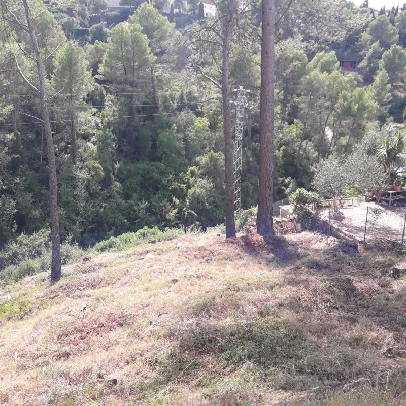 Terreno en venta en Castellví de Rosanes, Barcelona photo 1