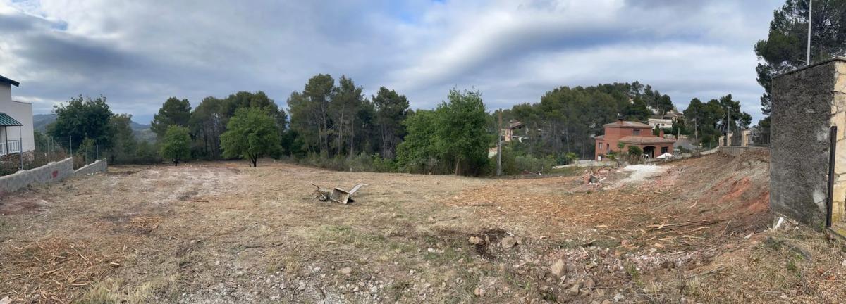 Terreno en venta en Corbera de Llobregat, Barcelona photo 3