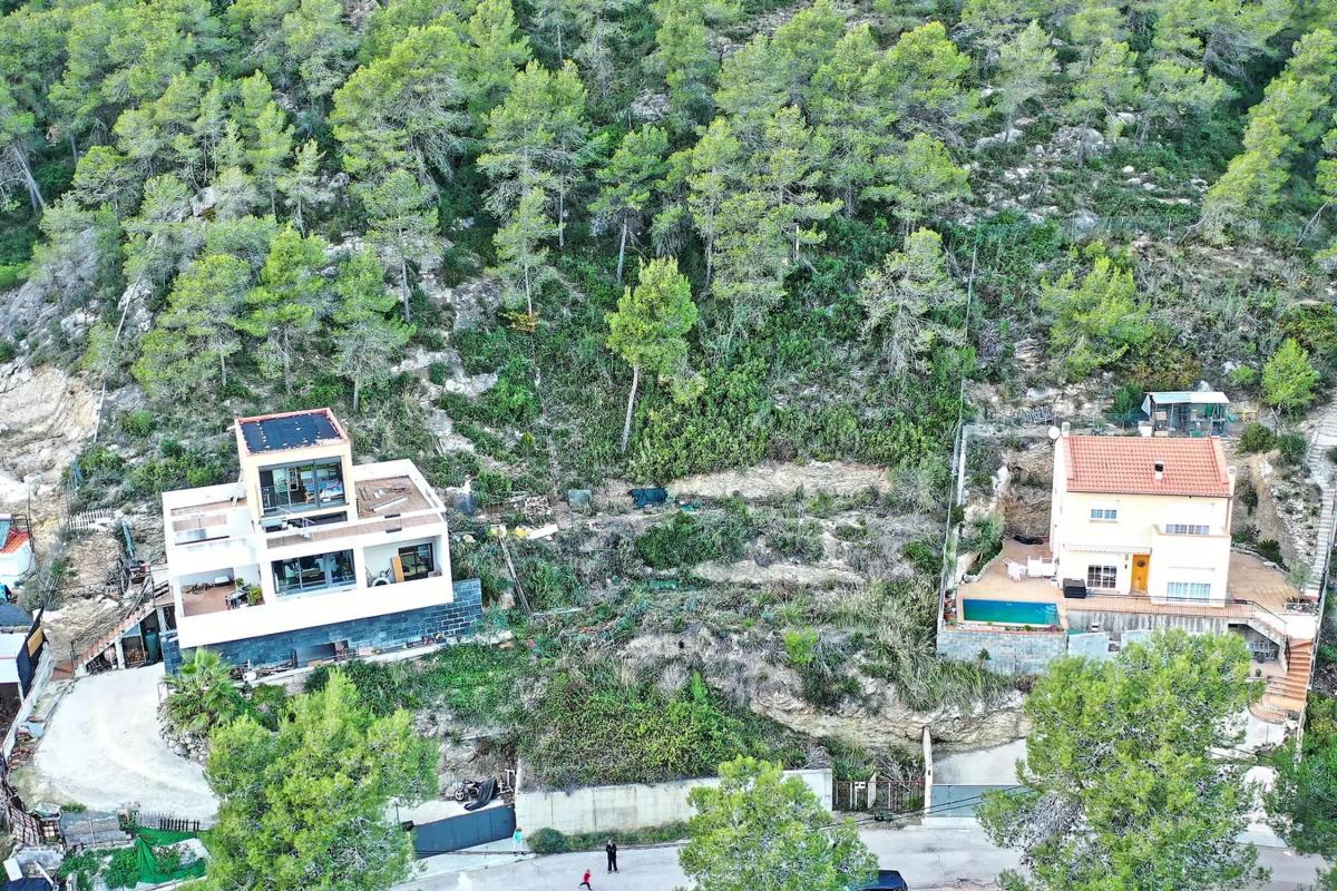 Terreno en venta en Vallirana, Barcelona photo 4