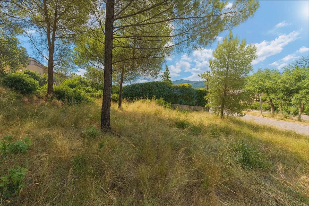 Terreno en venta en Begues, Barcelona photo 3
