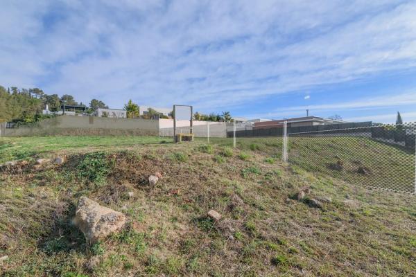 Terreno en calle Sant Eudald photo 1