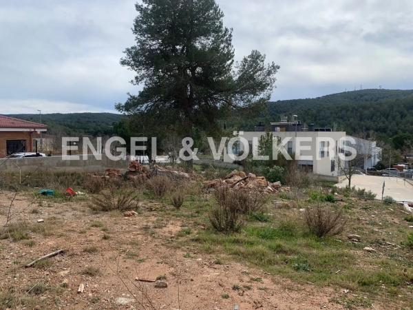 Terreno en calle Sant Eudald thumbnail 2