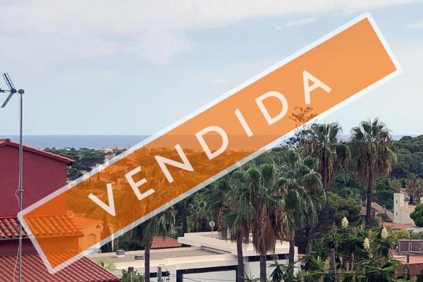 Terreno en avenida 302, 108 thumbnail 1