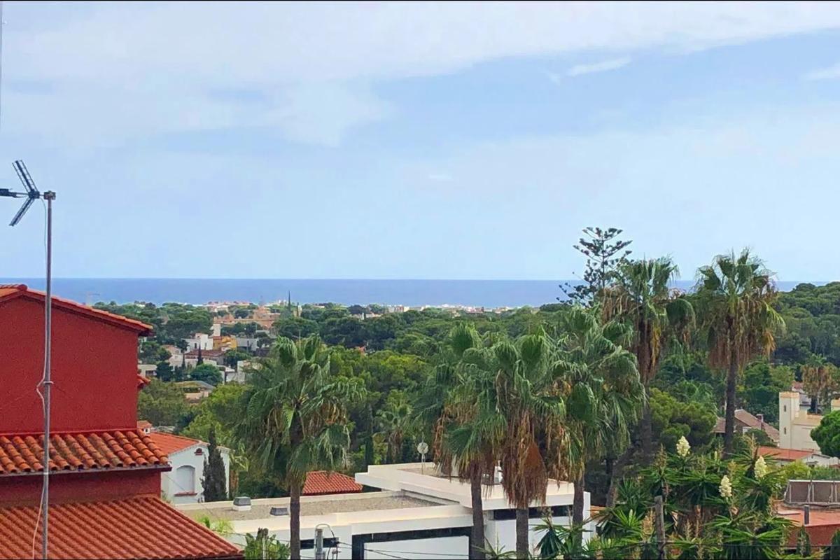 Działka na sprzedaż w Castelldefels, Barcelona photo 3