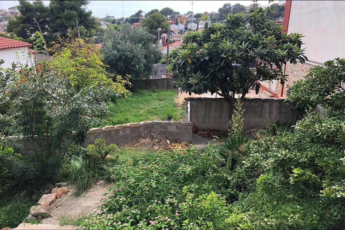 Działka na sprzedaż w Castelldefels, Barcelona photo 4