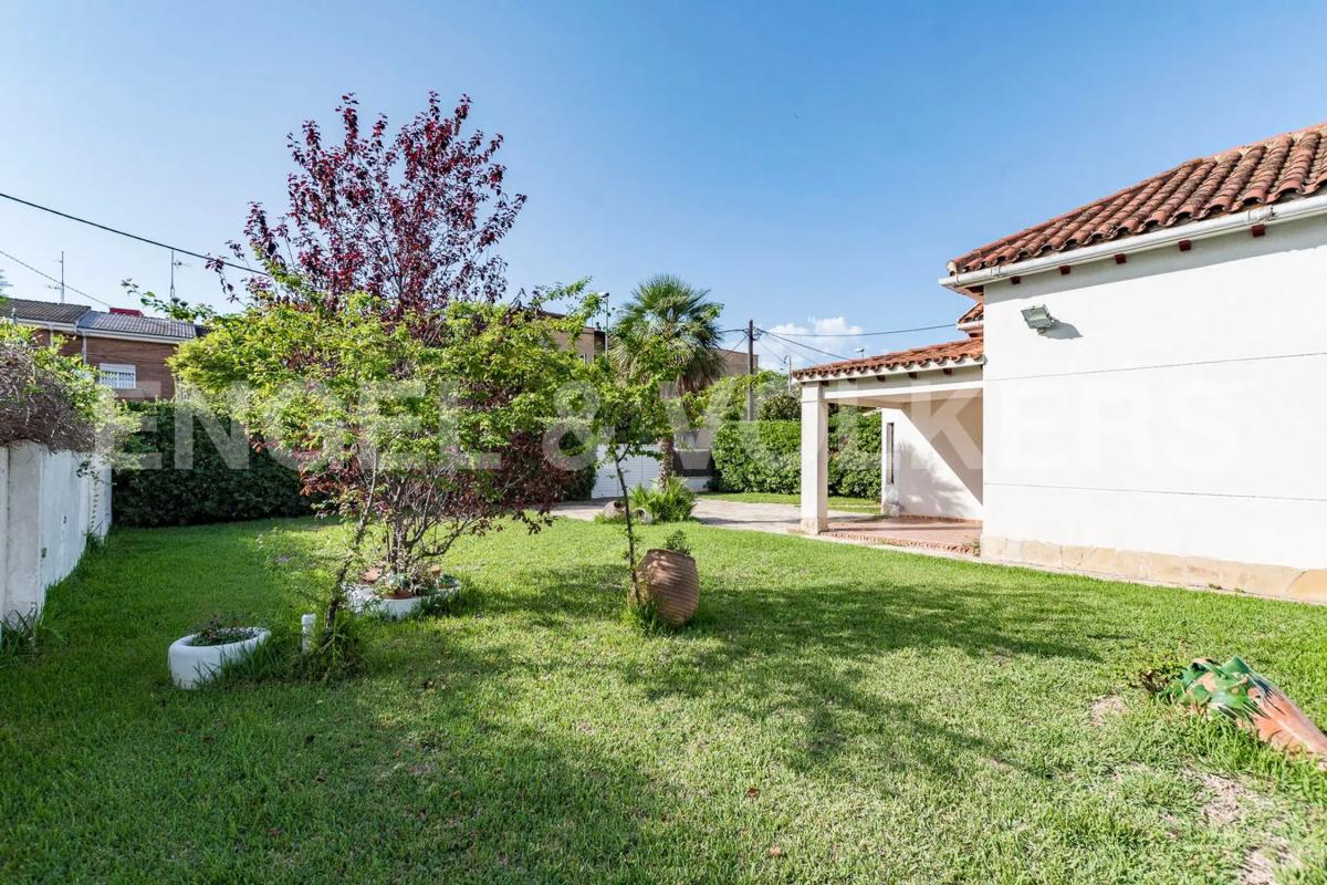 Działka na sprzedaż w Castelldefels, Barcelona photo 4