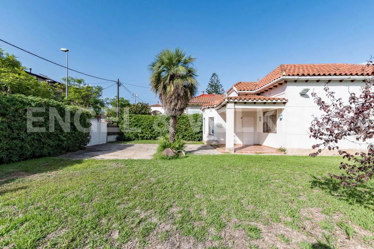 Działka na sprzedaż w Castelldefels, Barcelona photo 5