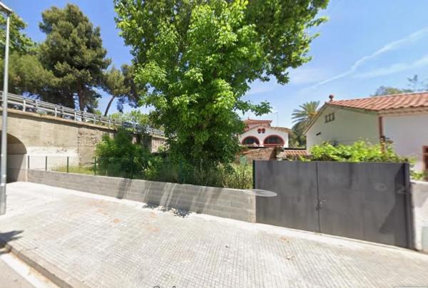 Terreno en calle de les Barques, 28 thumbnail 1